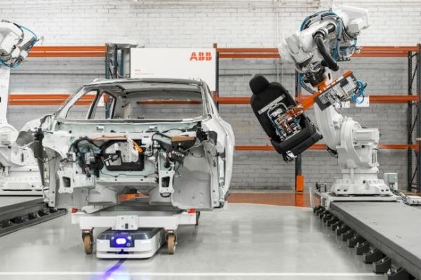ABB приобретает ASTI Mobile Robotics Group, ведущего производителя автономных мобильных роботов
