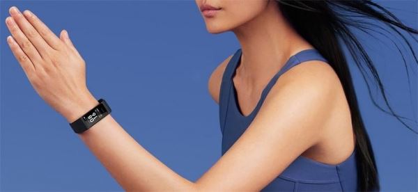 <br />
						Смарт-браслет Xiaomi Mi Smart Band 4C с экраном на 1.08″ и встроенным USB можно купить на AliExpress за $11<br />
					